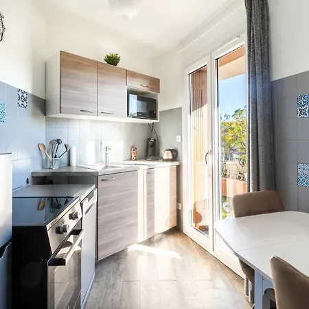 Grand Proche Du Port Et Des Plages Apartment *