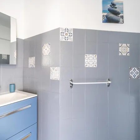 Apartment Grand Proche Du Port Et Des Plages